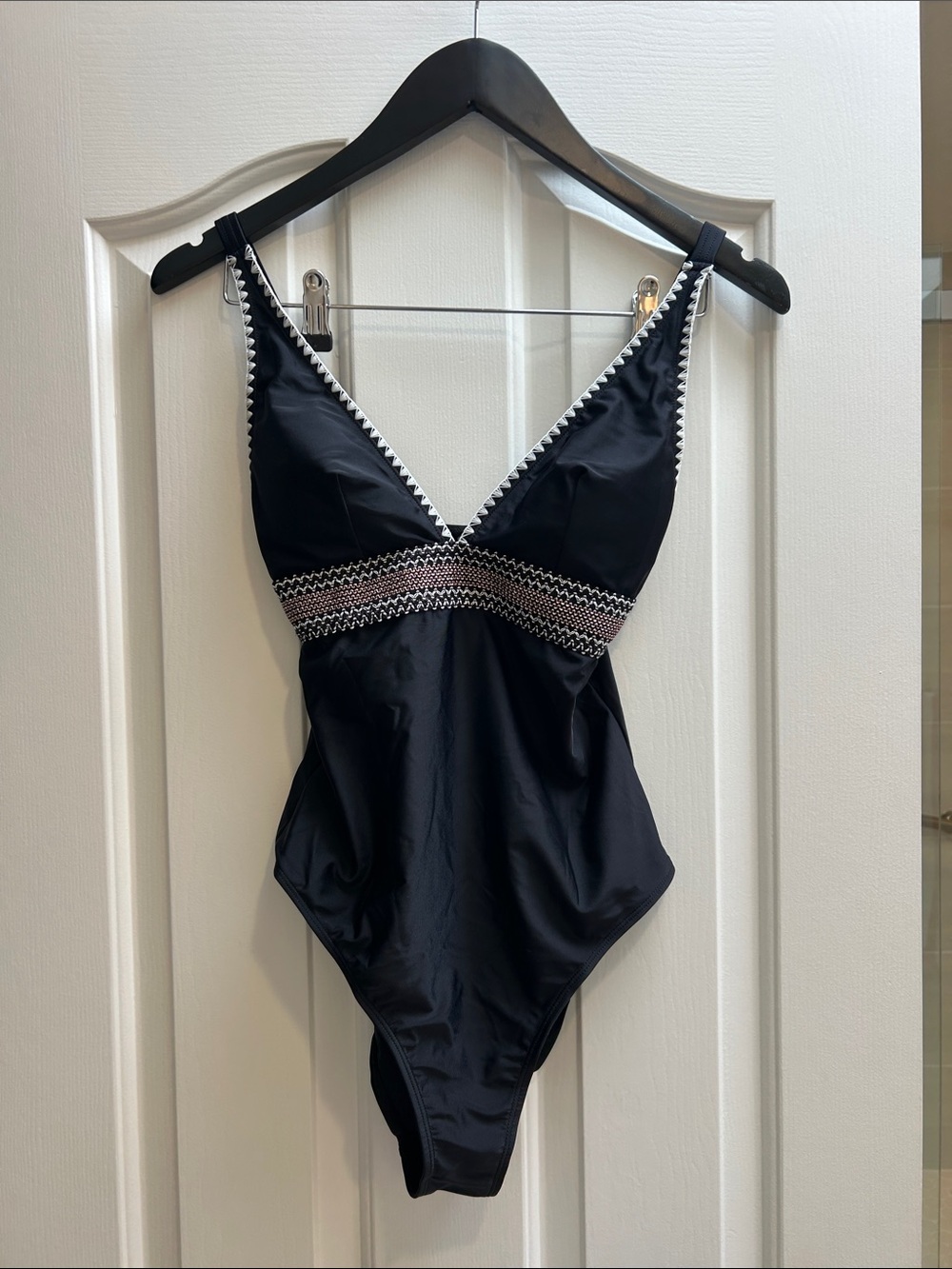 Cupshe Black adjustable strap Style One-Piece Swimsuit with White Trim